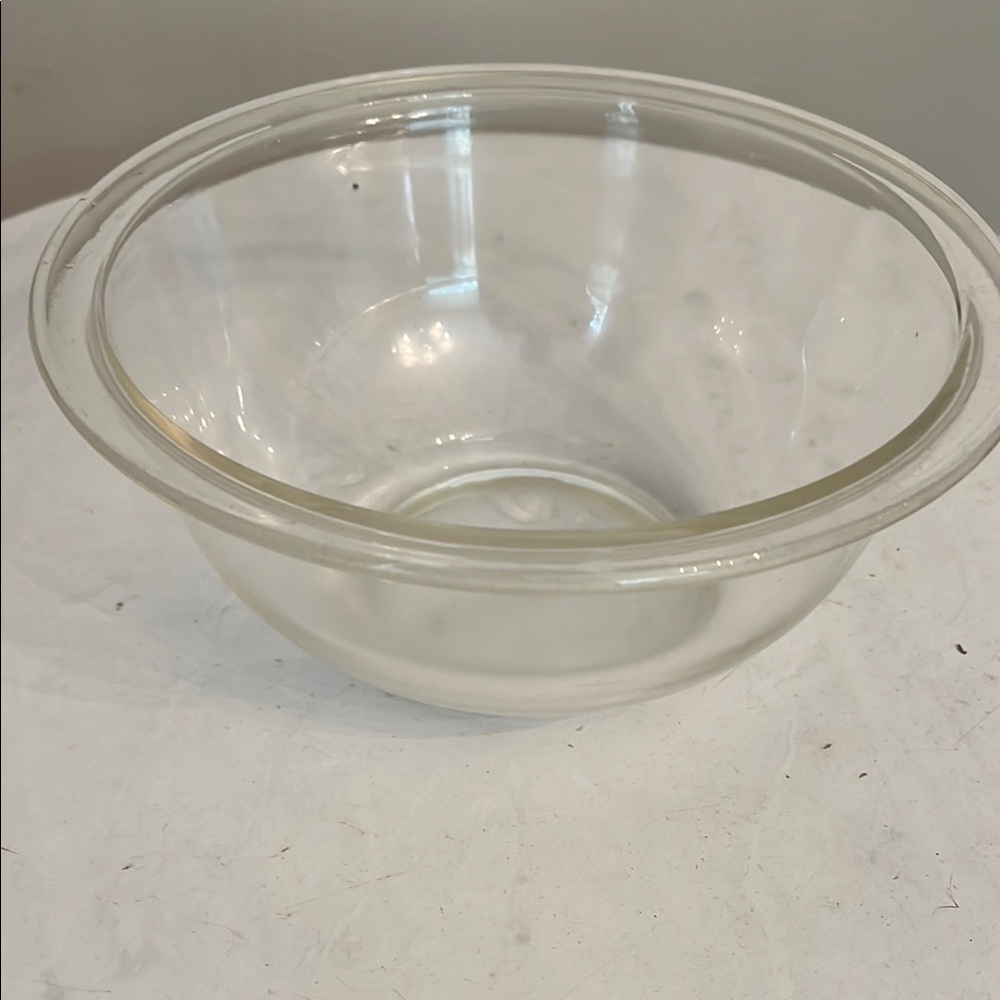 Vintage Clear Glass Pyrex 1 Quart Round Mixing Bowl #322